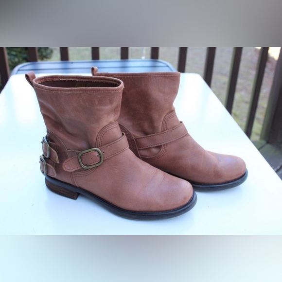 Lucky Brand Norton boots - Picture 3 of 15